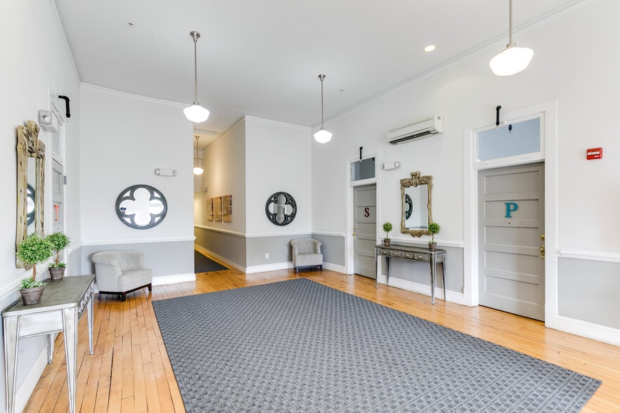 More Photos Of 141 E Wythe St, Petersburg Apartments For Sale