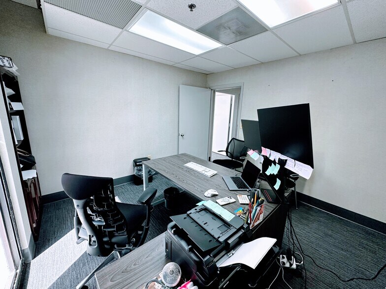 More Photos Of 1110 Brickell Ave, Miami Office Residential For Sale