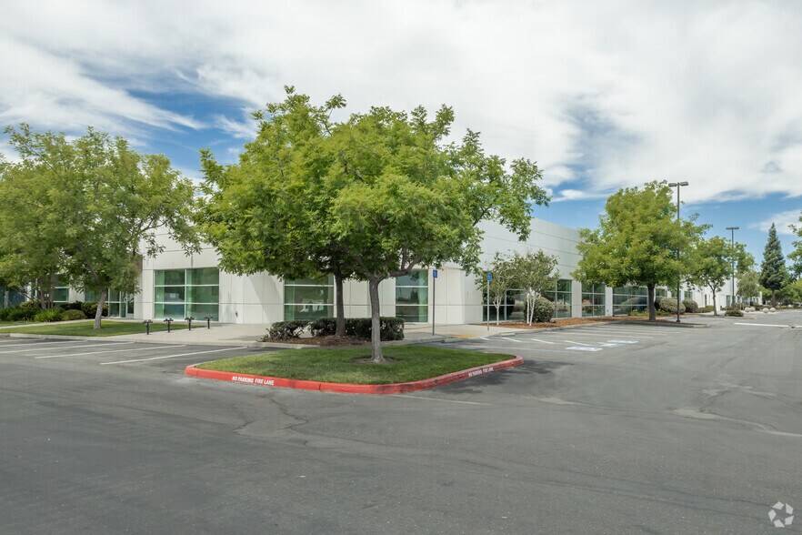 More Photos Of 3130 Kilgore Rd, Rancho Cordova Office For Lease