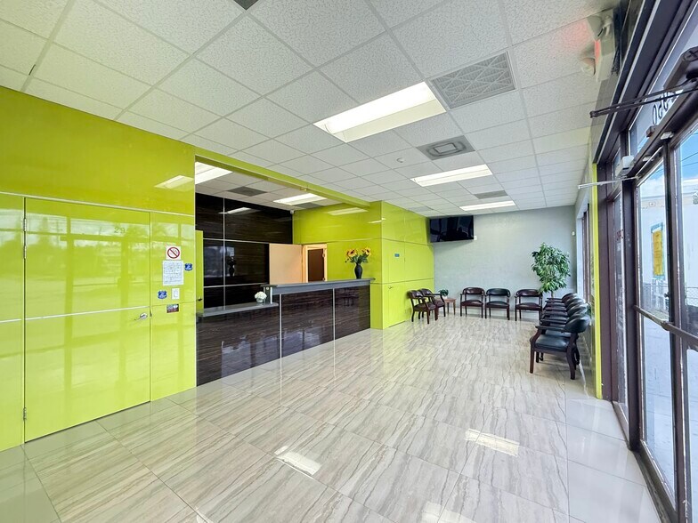 Primary Photo Of 2950 W Griffin Rd, Fort Lauderdale Freestanding For Lease