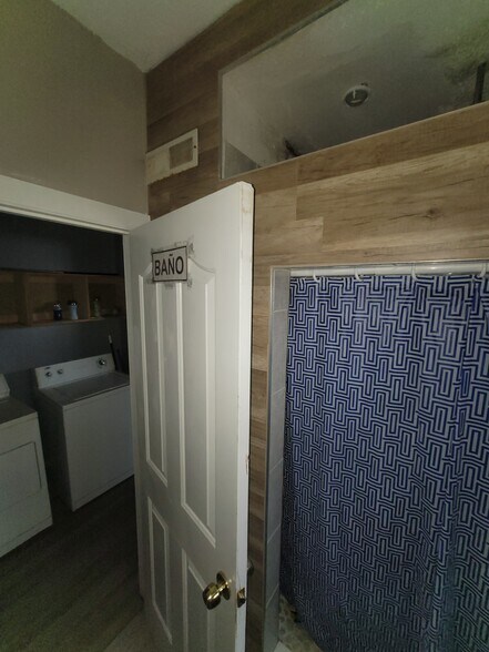 More Photos Of 2536 Indianapolis Ave, Indianapolis Apartments For Sale