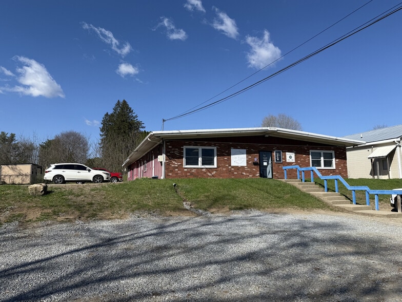 More Photos Of , Bozrah Office For Sale