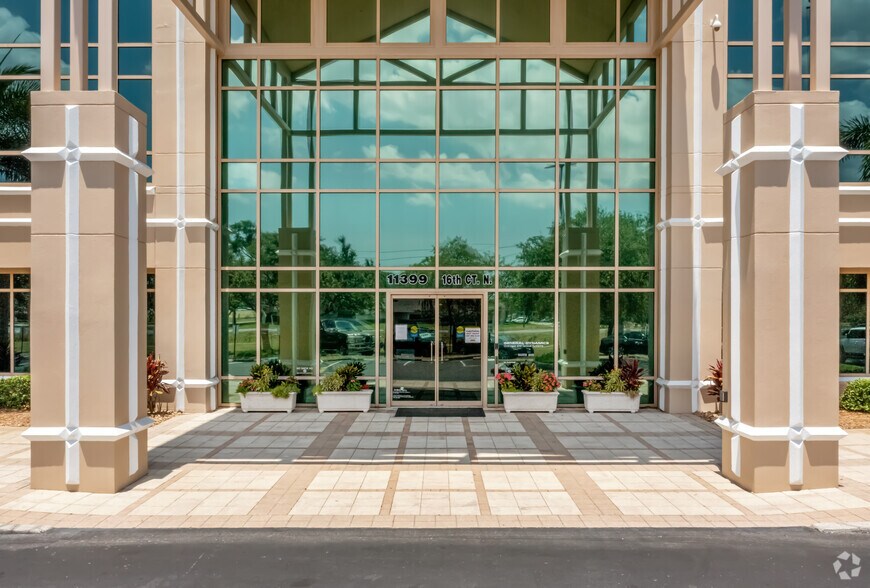 More Photos Of 11399 16th Ct N, Saint Petersburg Office For Lease
