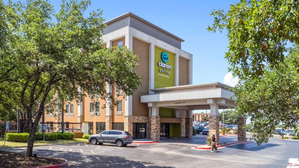 More Photos Of 4803 Manitou Dr, San Antonio Hotel For Sale