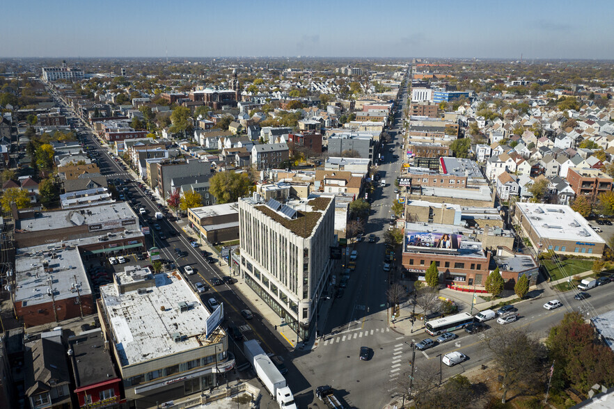 Primary Photo Of 2800 N Milwaukee Ave, Chicago Apartments For Lease