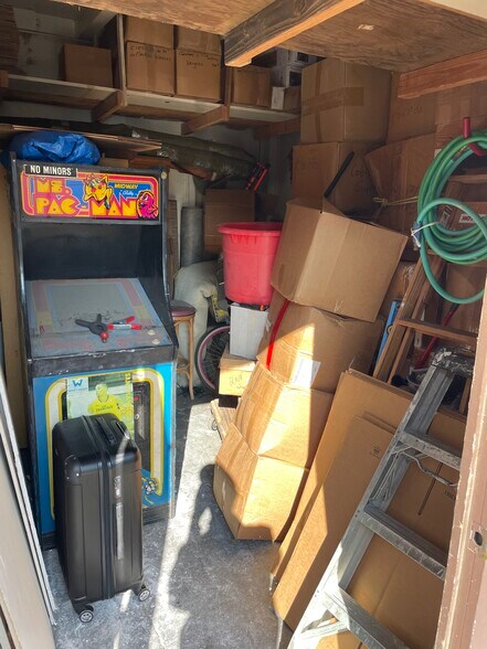More Photos Of 1854 W 17th St, Santa Ana Freestanding For Sale