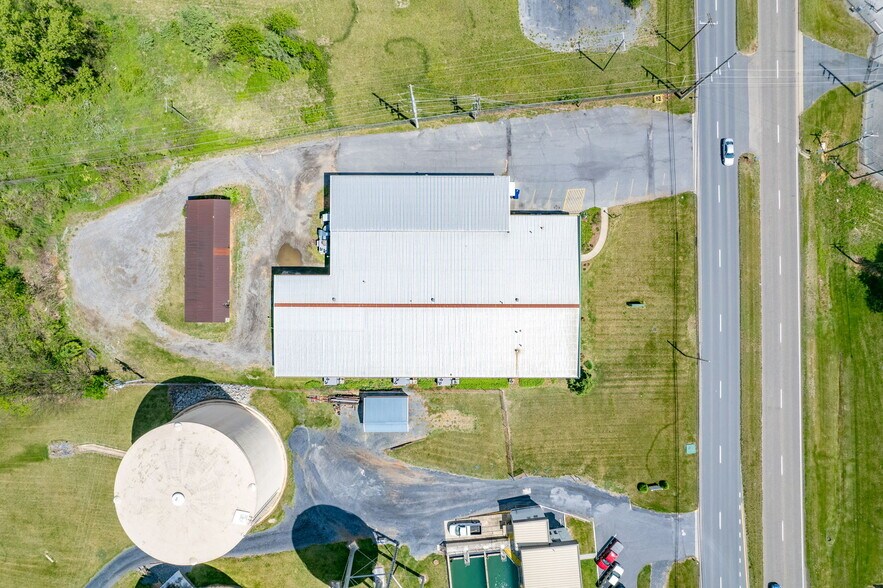 More Photos Of 13963 Timber Way, Timberville Office For Lease