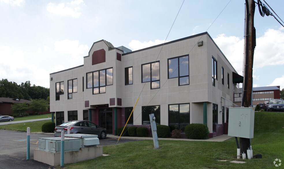 More Photos Of 2 Highland Park Dr, Uniontown Medical For Lease
