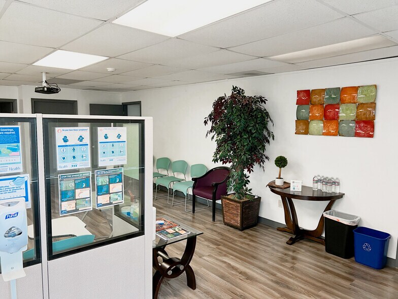 More Photos Of 18210 E Burnside St, Portland Office For Sale