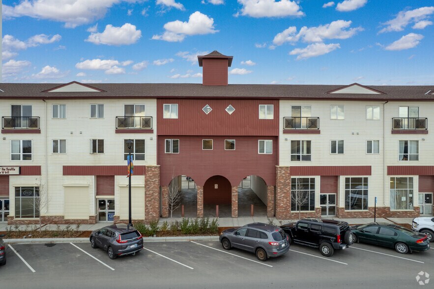 More Photos Of 1010 Railway St, Crossfield Apartments For Lease