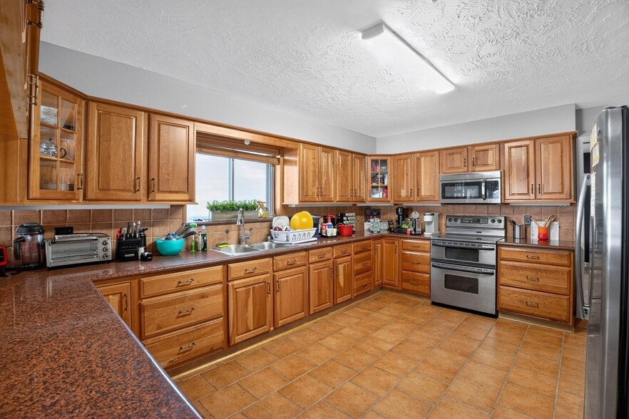 More Photos Of 9326 Kay Ln, Houston Office Residential For Sale