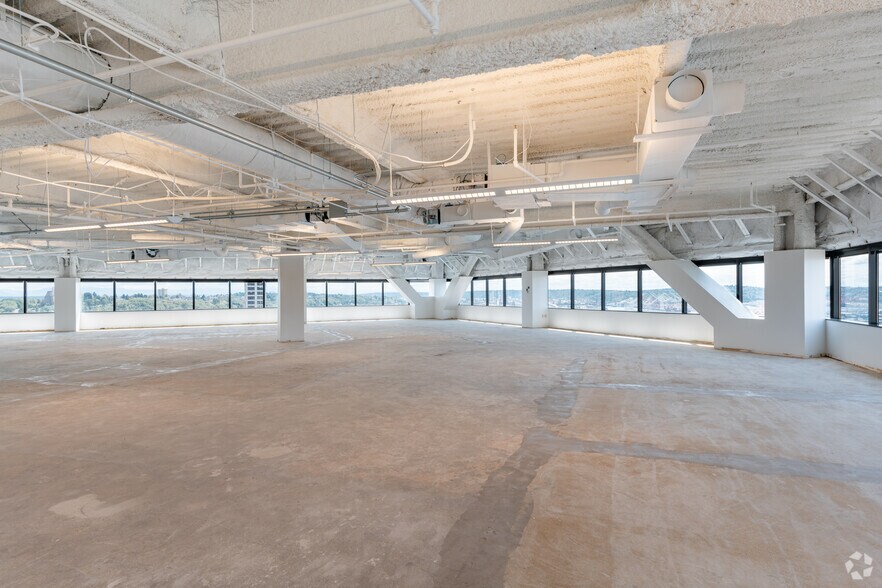 Photo of 24th Floor Ste 2400