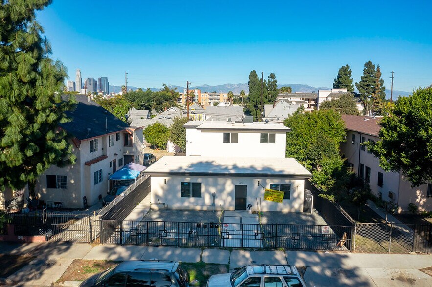 More Photos Of 1023 E 28th St, Los Angeles Apartments For Sale