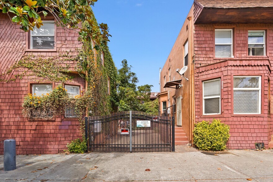More Photos Of 2930-2932 Adeline St, Berkeley Apartments For Sale
