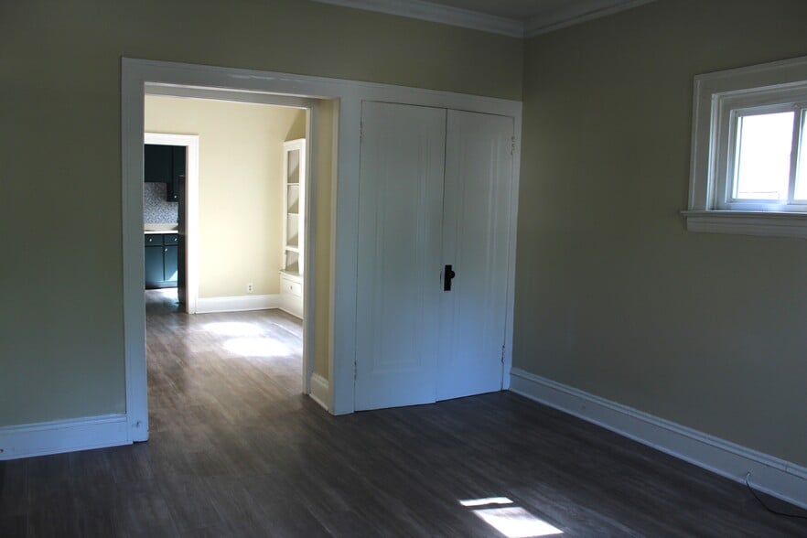 More Photos Of 957 E 143rd St, Cleveland Multifamily For Sale