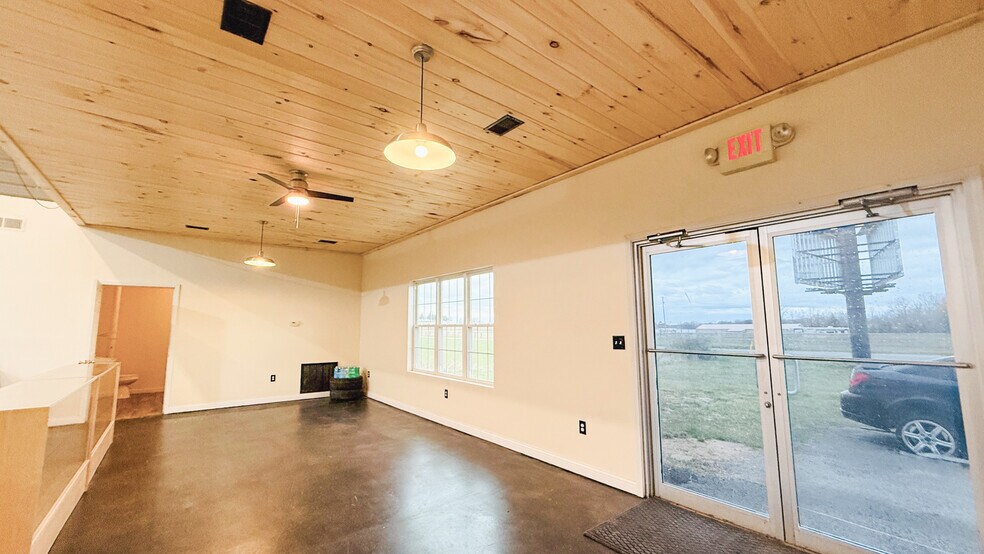 More Photos Of 2424 New Columbia Rd, Campbellsville Carwash For Sale