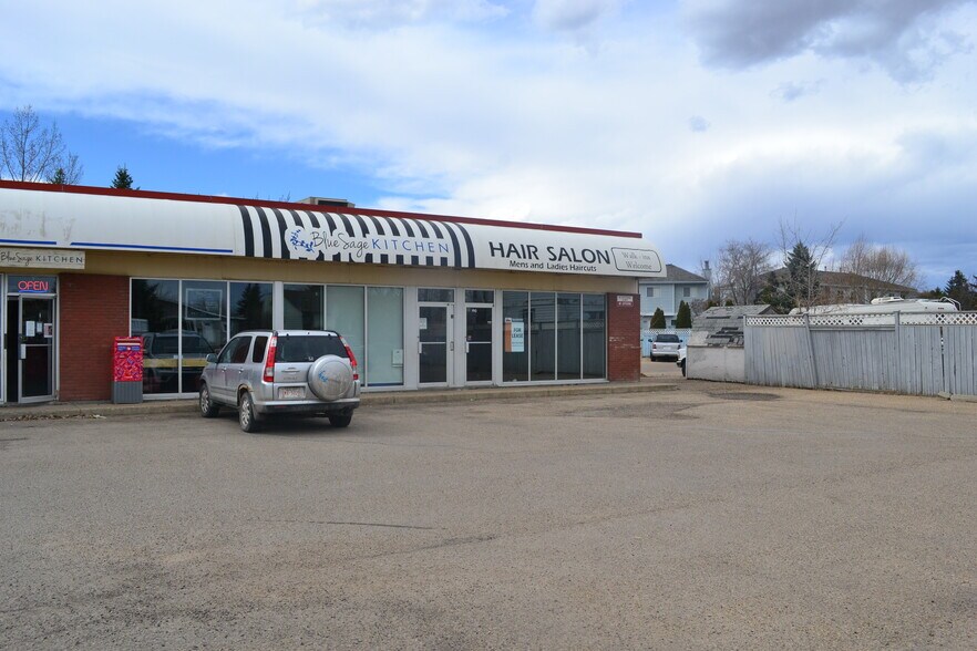 More Photos Of 103 Greenham Dr, Red Deer General Retail For Sale