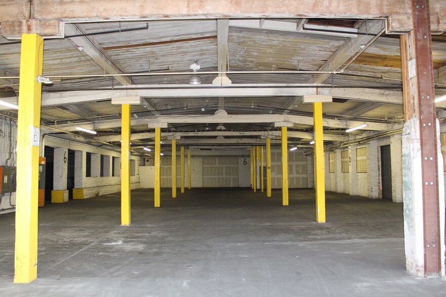 More Photos Of 50 Hilton St, Easton Warehouse For Lease