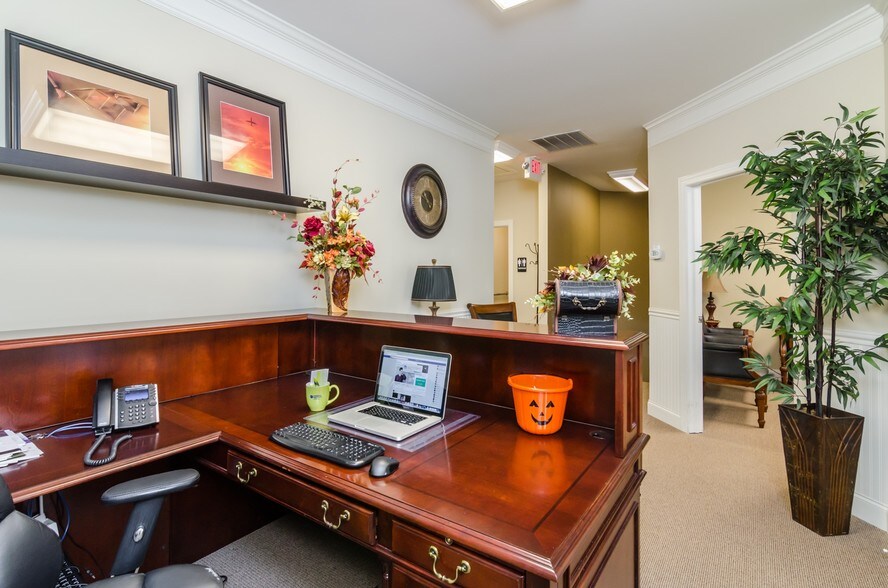 More Photos Of 1350 Wooten Lake Rd, Kennesaw Office For Lease