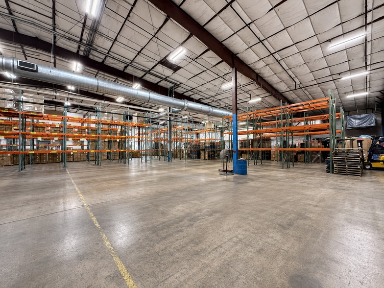 More Photos Of 14515 Pennsylvania, Hagerstown Warehouse For Sale