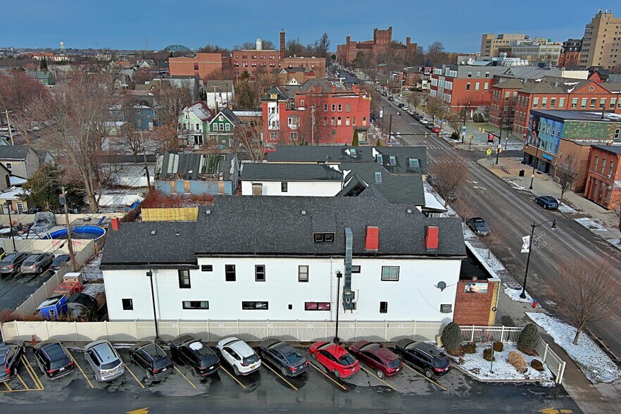 More Photos Of 568-570 Niagara St, Buffalo Storefront Retail Residential For Sale