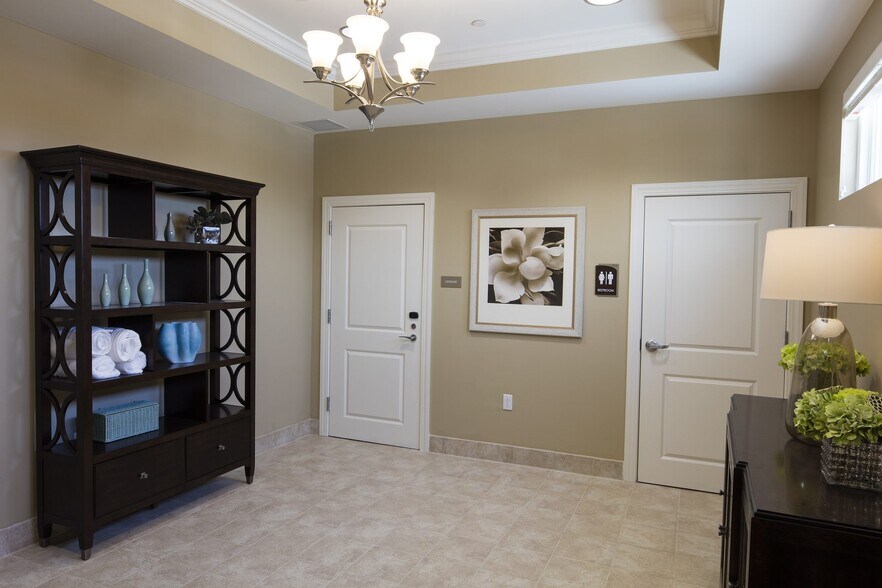 More Photos Of 7245 McArdle Rd, Corpus Christi Assisted Living For Sale