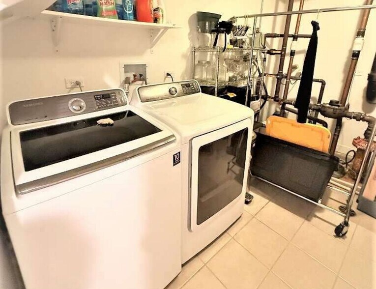 More Photos Of 2835 W Division St, Chicago Apartments For Sale