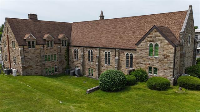 More Photos Of 832 E Center St, Warsaw Religious Facility For Sale