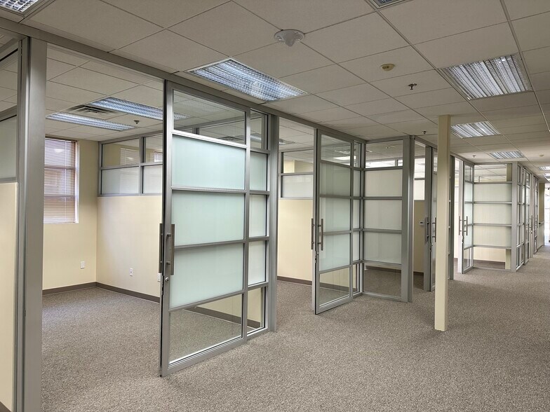 More Photos Of 33302 Valle Rd, San Juan Capistrano Office For Sale