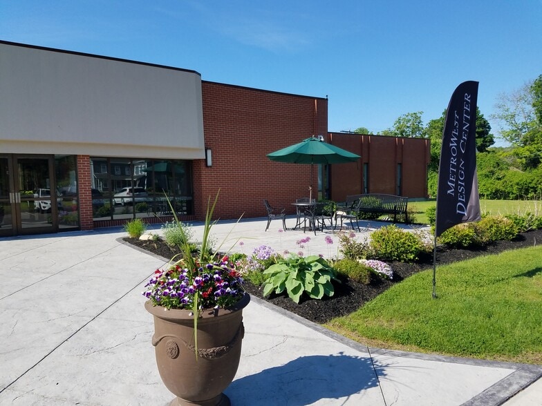 More Photos Of 60 Pleasant St, Ashland Flex For Lease