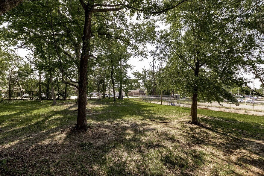 More Photos Of 673 E Airport Ave, Baton Rouge Office Residential For Sale
