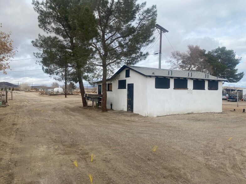 More Photos Of 24811 Community Blvd, Hinkley Manufactured Housing Mobile Home Park For Sale