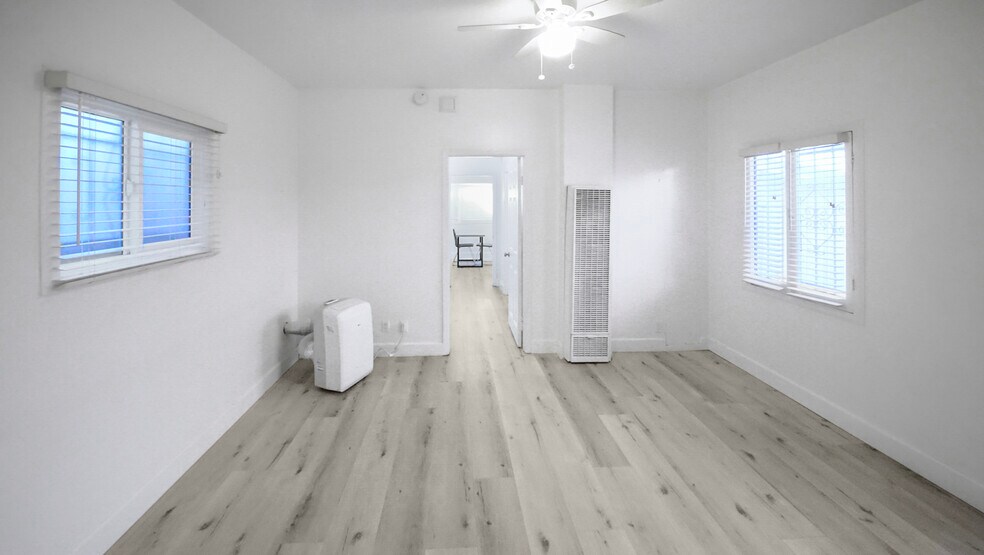 More Photos Of 716 W 30th St, Los Angeles Apartments For Sale