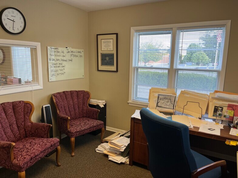 More Photos Of 4715 Lincolnway East, Mishawaka Office For Sale