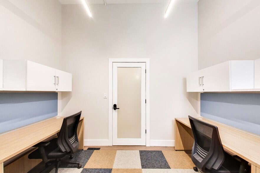 More Photos Of 3271 W Armitage Ave, Chicago Coworking Space