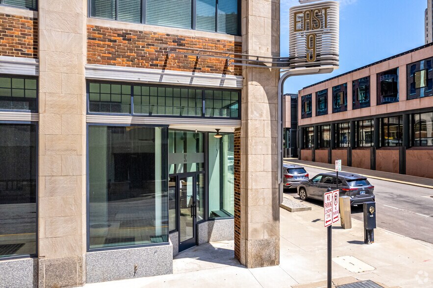 More Photos Of 921-939 McGee St, Kansas City Storefront Retail Office For Lease