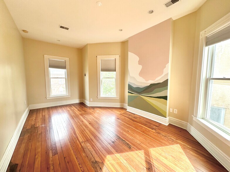 More Photos Of 148 E Fourth St, Lexington Multifamily For Sale