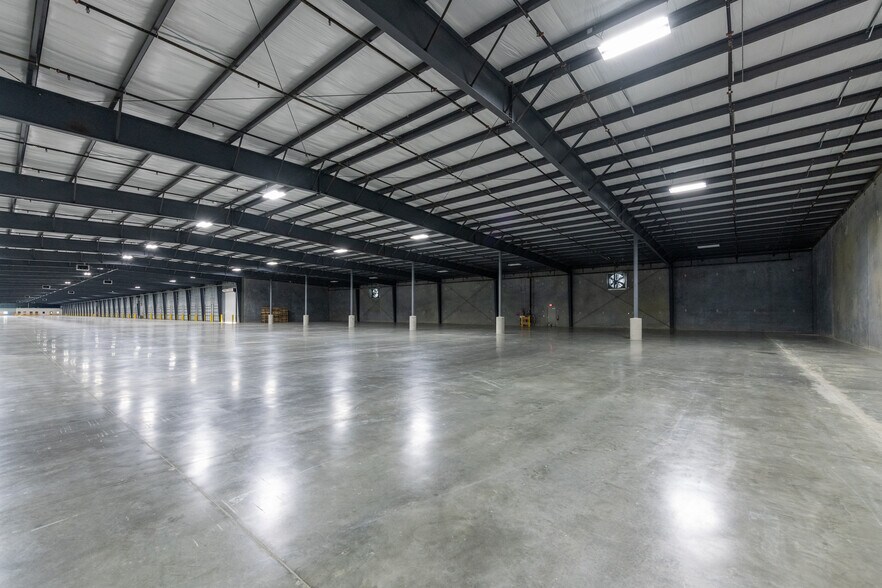 More Photos Of 421 Morgan Lakes Industrial blvd, Pooler Truck Terminal For Lease
