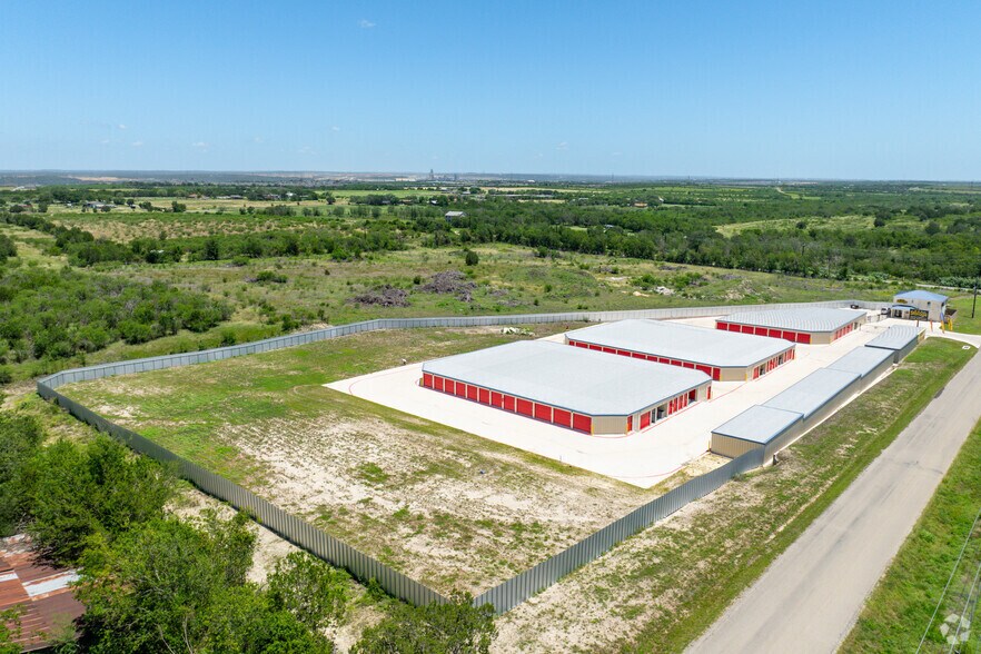 More Photos Of 6445 Green Valley Rd, Cibolo Self Storage For Sale