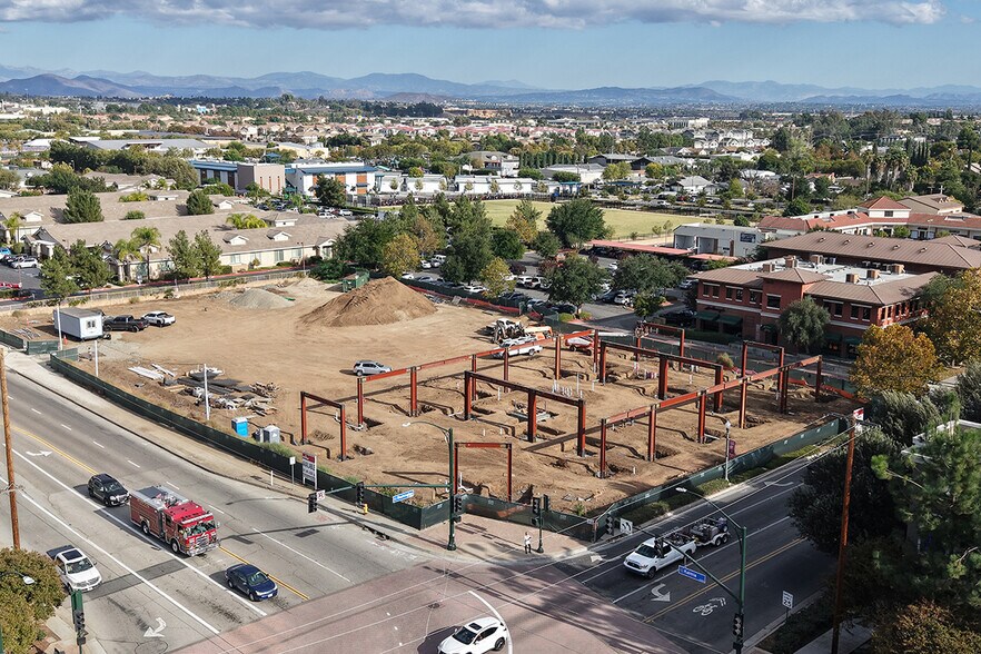 More Photos Of SEC Kalmia St, Murrieta Apartments For Lease