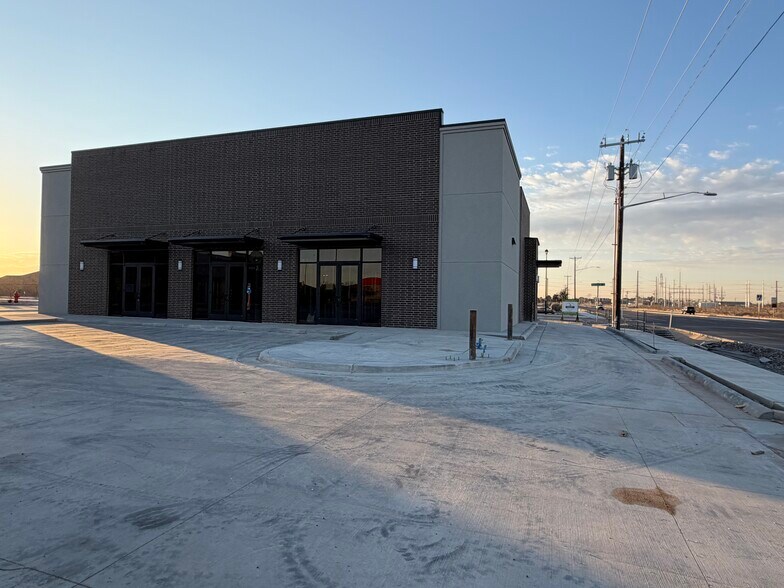 More Photos Of 6900 N State Highway 349, Midland General Retail For Lease