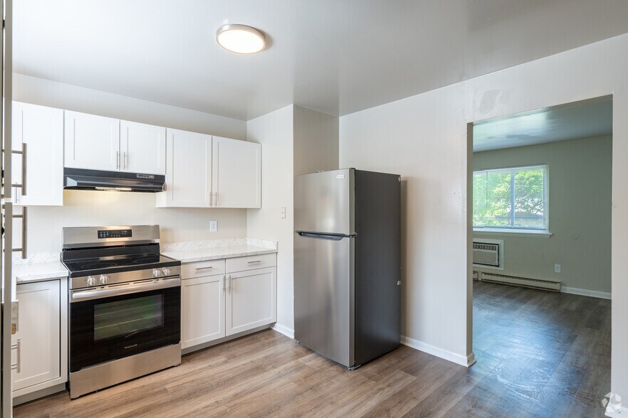 More Photos Of 420 S 21st Ave, Hopewell Apartments For Sale
