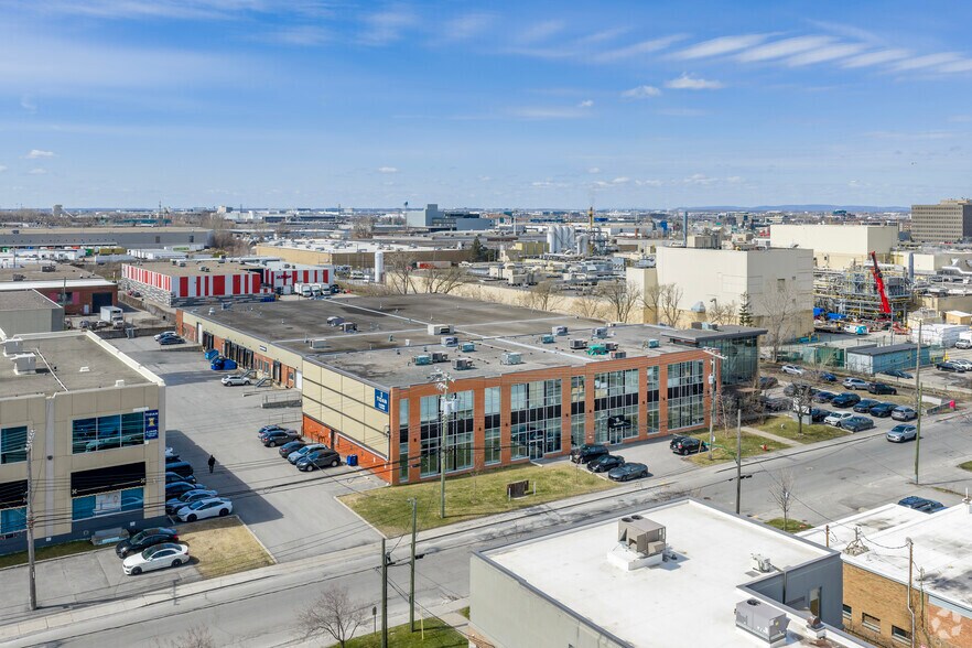 More Photos Of 8170 Ch Montview, Mont-Royal Loft Creative Space For Lease