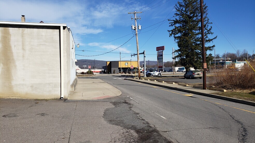 More Photos Of 3501 Birney Ave, Moosic Sports And Entertainment For Sale