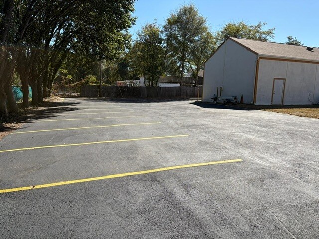 More Photos Of 5712 Redan Rd, Stone Mountain Office For Sale