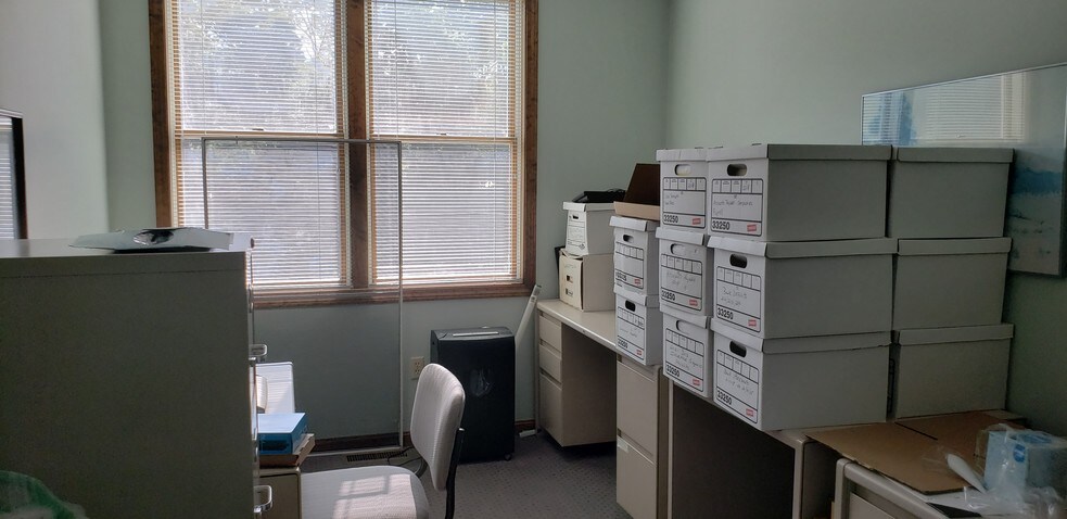 More Photos Of 1130 Ten Rod Rd, North Kingstown Medical For Sale