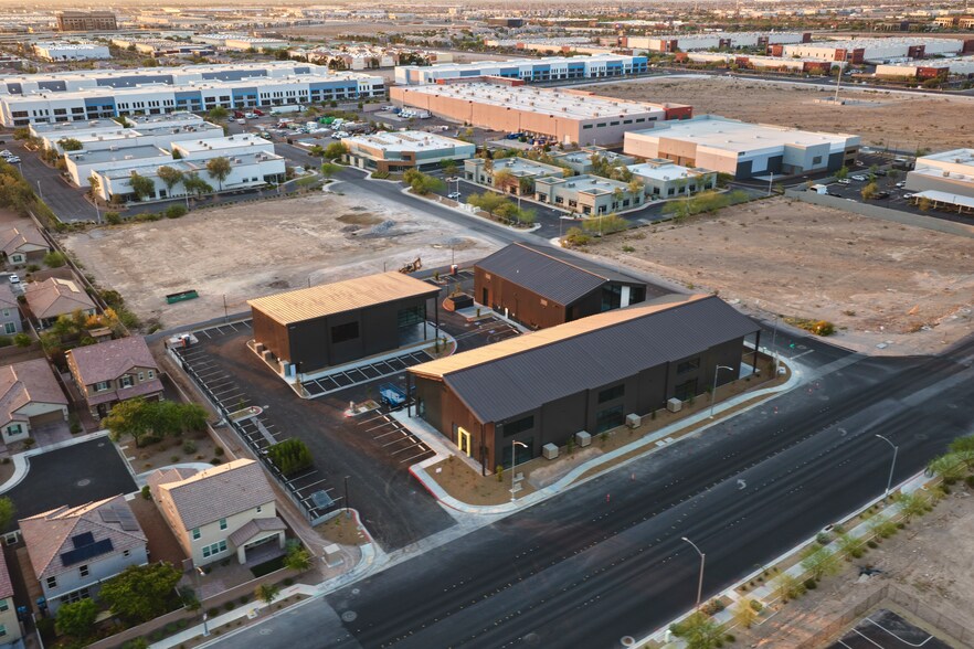 More Photos Of Buffalo Dr. @ Post Rd., Las Vegas Showroom For Sale