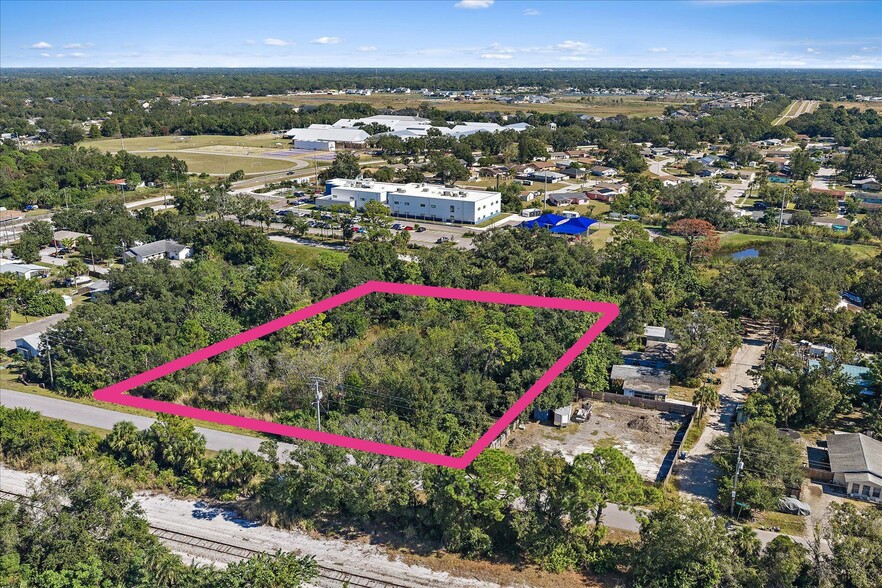 More Photos Of Leonard Reid ave @ Myrtle Ave, Sarasota Land For Sale