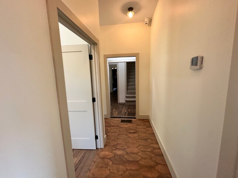 More Photos Of 6700 Shady grove Rd, Cumming Office Residential For Sale