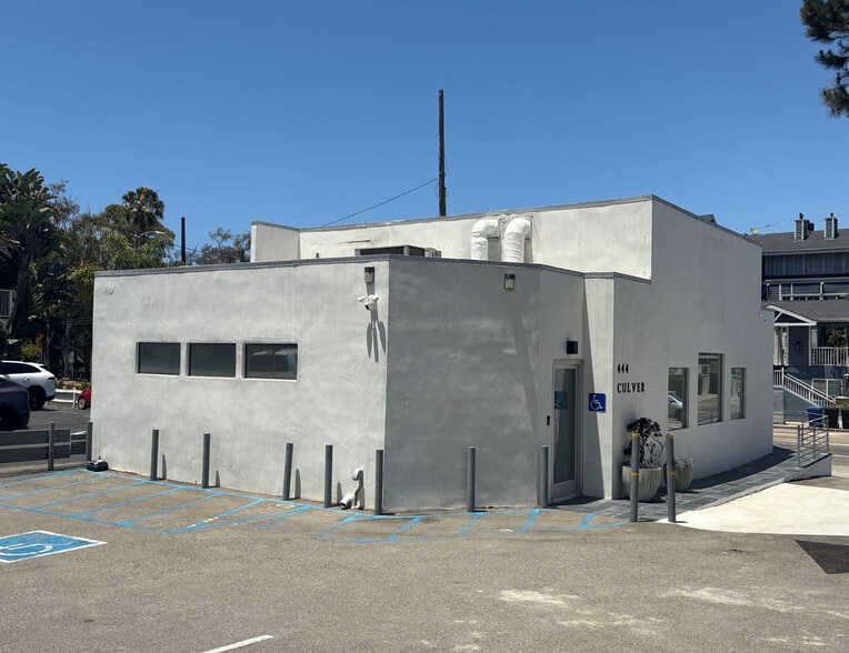 More Photos Of 444 Culver Blvd, Playa Del Rey Freestanding For Lease